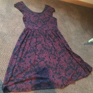 Fall season dark floral dress.